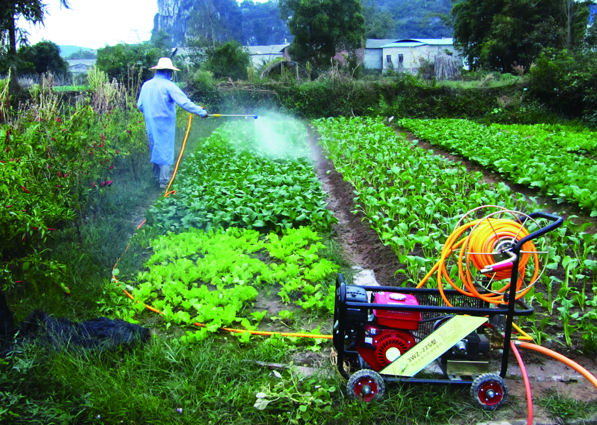  stretcher mounted sprayer  